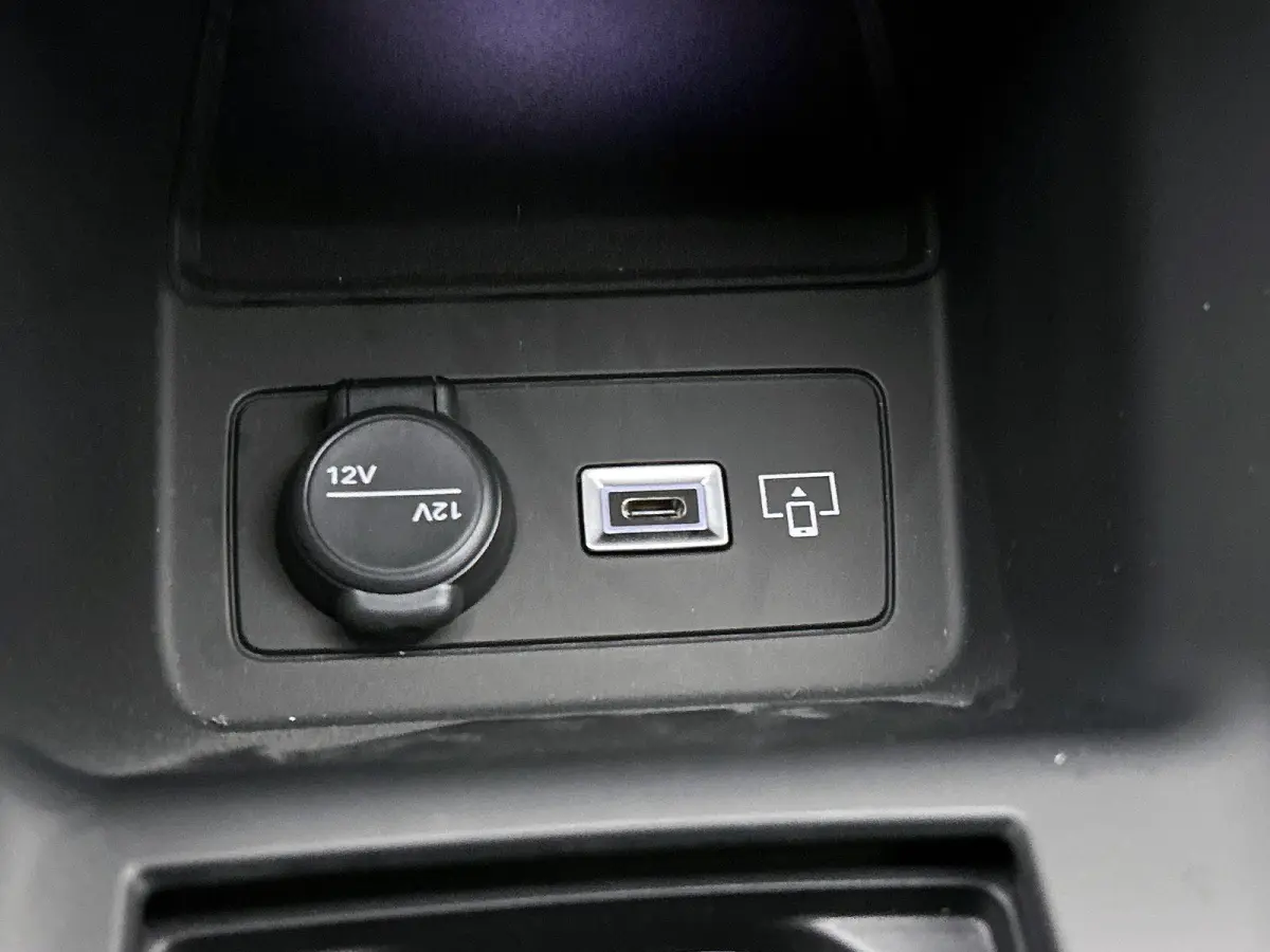 1.2 Hybrid 145pk GT Automaat | 360 Camera | Elektrische Bestuurdersstoel | Climate Control | Adaptieve Cruise Control | LED | 18"LMV | Keyless Entry/Start | Stuur/Stoelen Verwarmd | Apple Ca