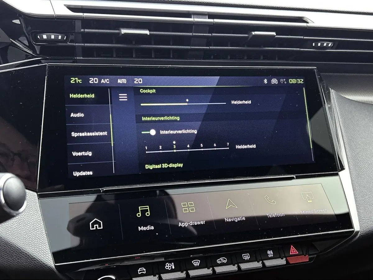 1.2 Hybrid 145pk GT Automaat | 360 Camera | Elektrische Bestuurdersstoel | Climate Control | Adaptieve Cruise Control | LED | 18"LMV | Keyless Entry/Start | Stuur/Stoelen Verwarmd | Apple Ca