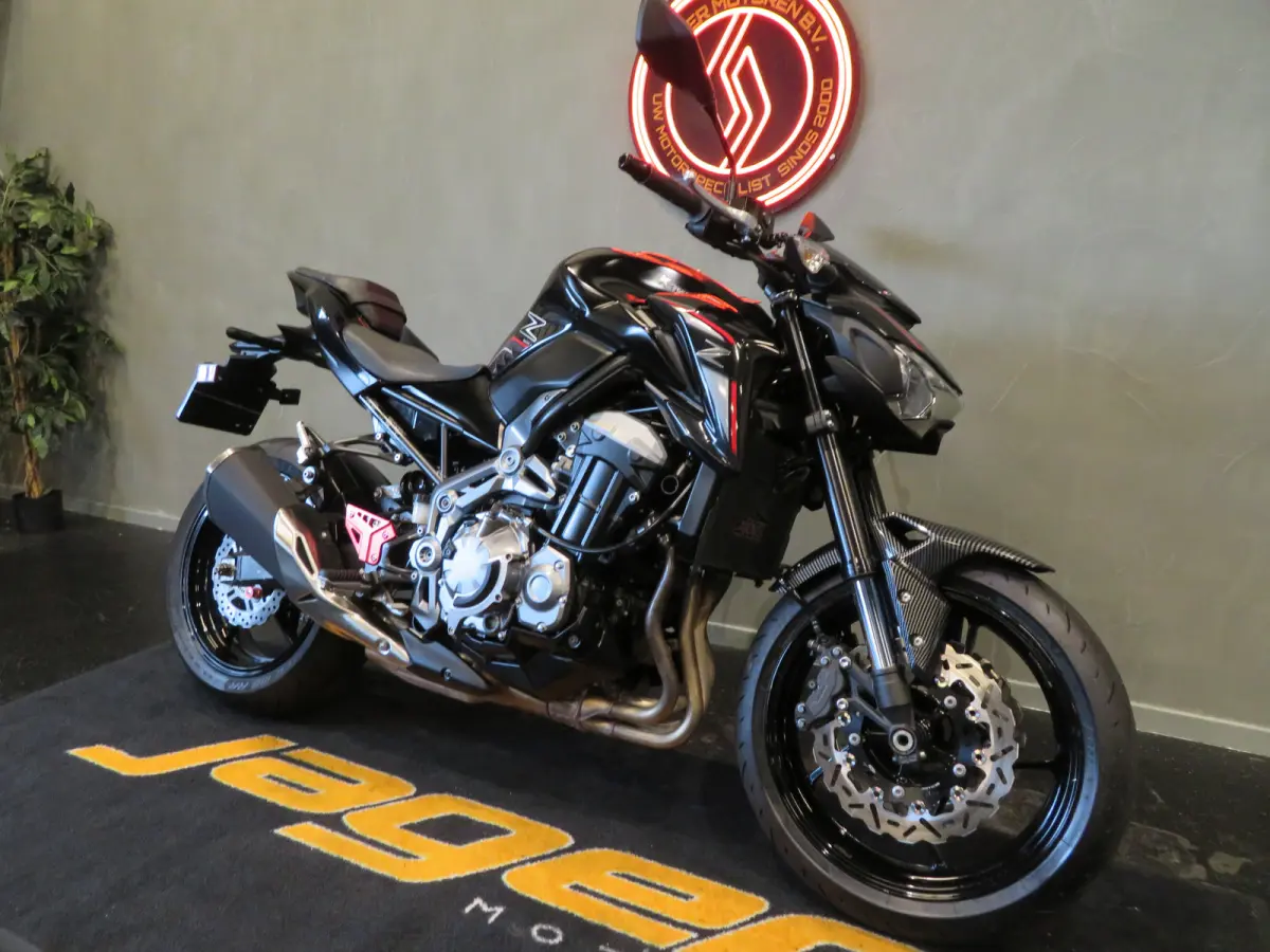 Z900 NIEUWSTAAT!