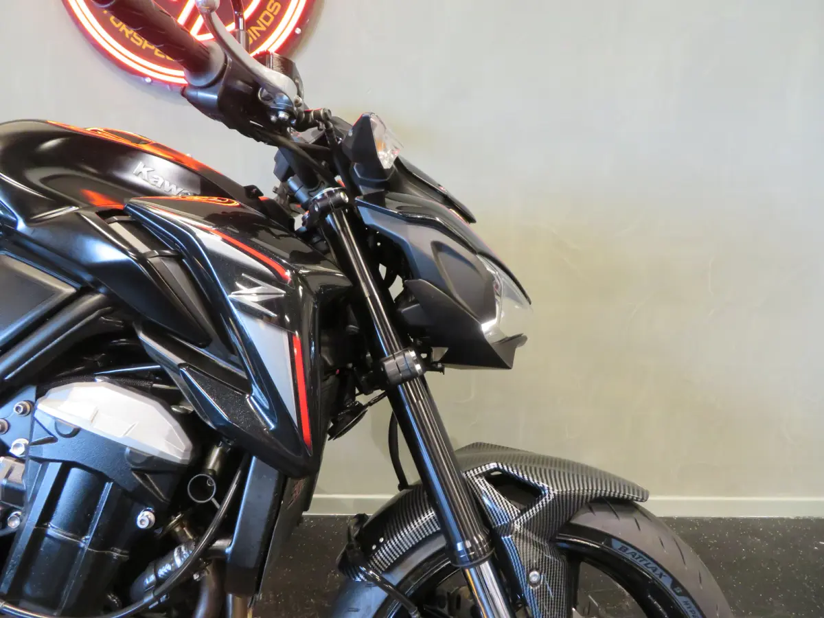 Z900 NIEUWSTAAT!