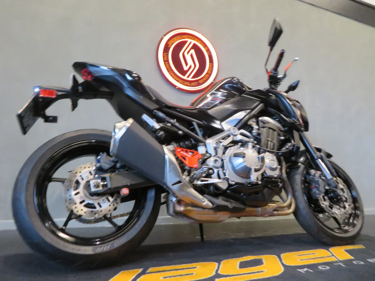 Z900 NIEUWSTAAT!