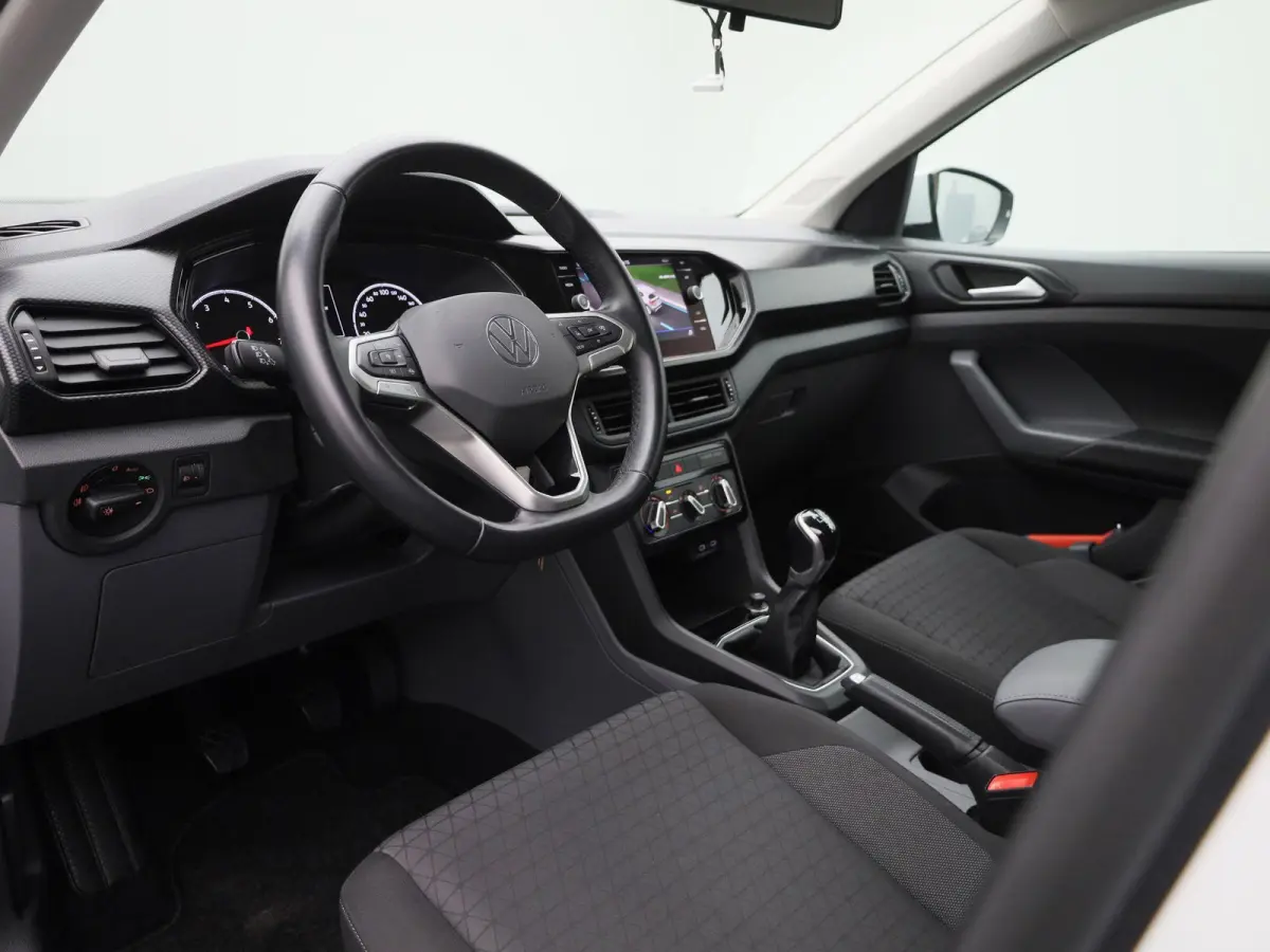1.0 TSI Life 95 PK | Trekhaak | Airco | Apple Carplay | Android Auto | Adaptive Cruise Control | Lichtmetalen velgen |