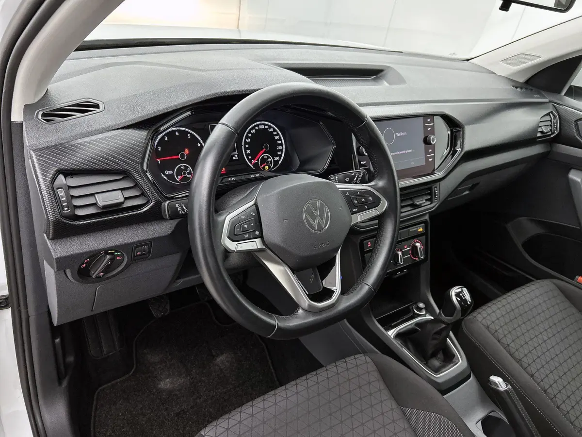 1.0 TSI Life 95 PK | Trekhaak | Airco | Apple Carplay | Android Auto | Adaptive Cruise Control | Lichtmetalen velgen |