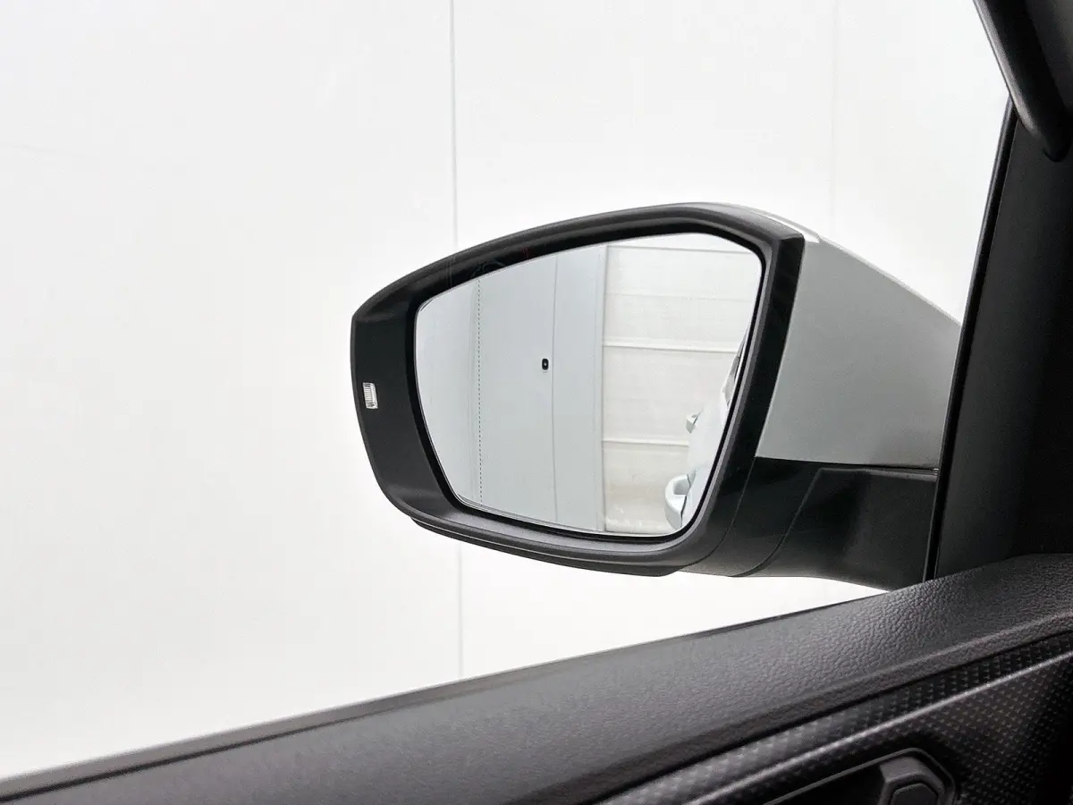 1.0 TSI Life 95 PK | Trekhaak | Airco | Apple Carplay | Android Auto | Adaptive Cruise Control | Lichtmetalen velgen |
