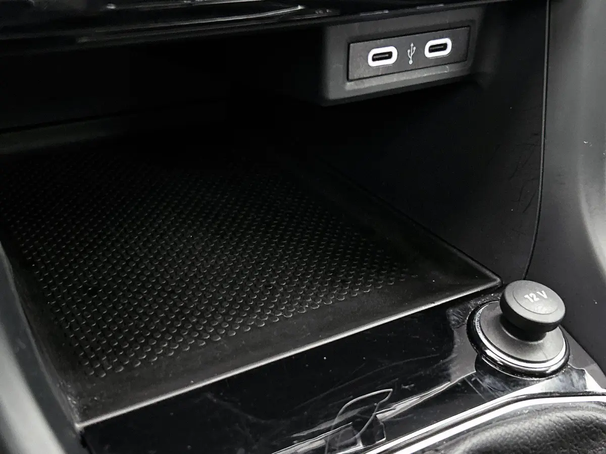 1.0 TSI Life 95 PK | Trekhaak | Airco | Apple Carplay | Android Auto | Adaptive Cruise Control | Lichtmetalen velgen |
