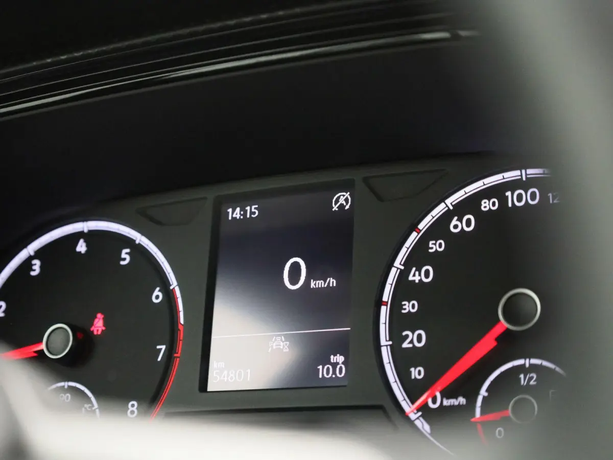 1.0 TSI Life 95 PK | Trekhaak | Airco | Apple Carplay | Android Auto | Adaptive Cruise Control | Lichtmetalen velgen |