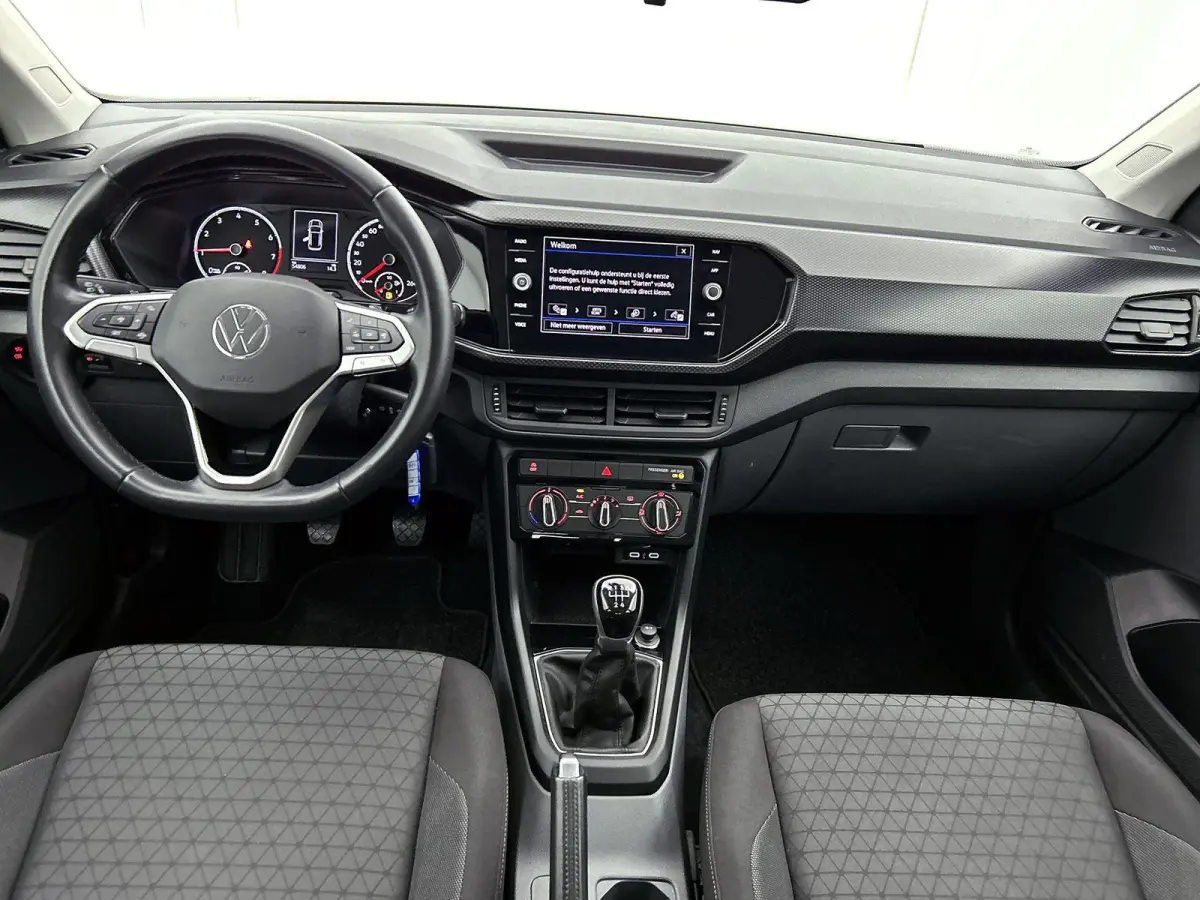 1.0 TSI Life 95 PK | Trekhaak | Airco | Apple Carplay | Android Auto | Adaptive Cruise Control | Lichtmetalen velgen |