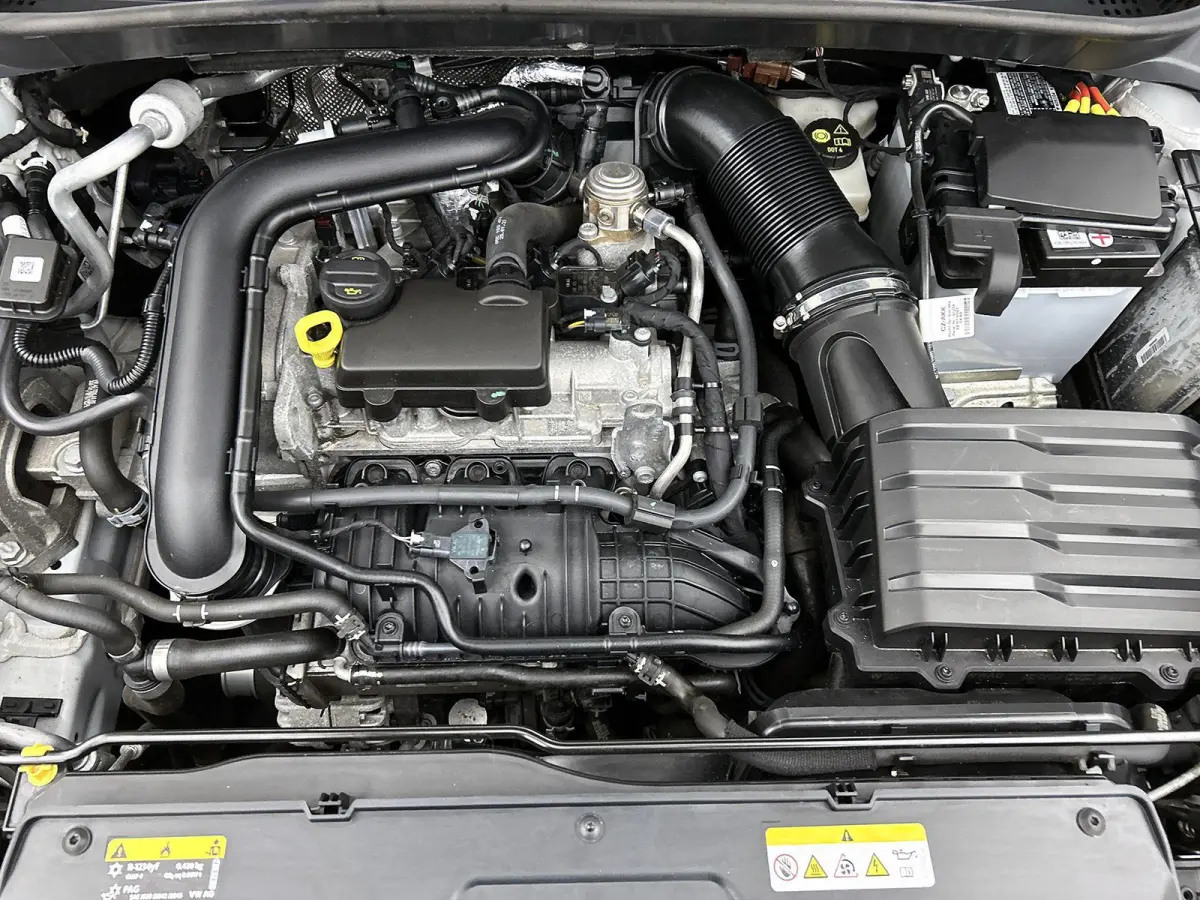 1.0 TSI Life 95 PK | Trekhaak | Airco | Apple Carplay | Android Auto | Adaptive Cruise Control | Lichtmetalen velgen |