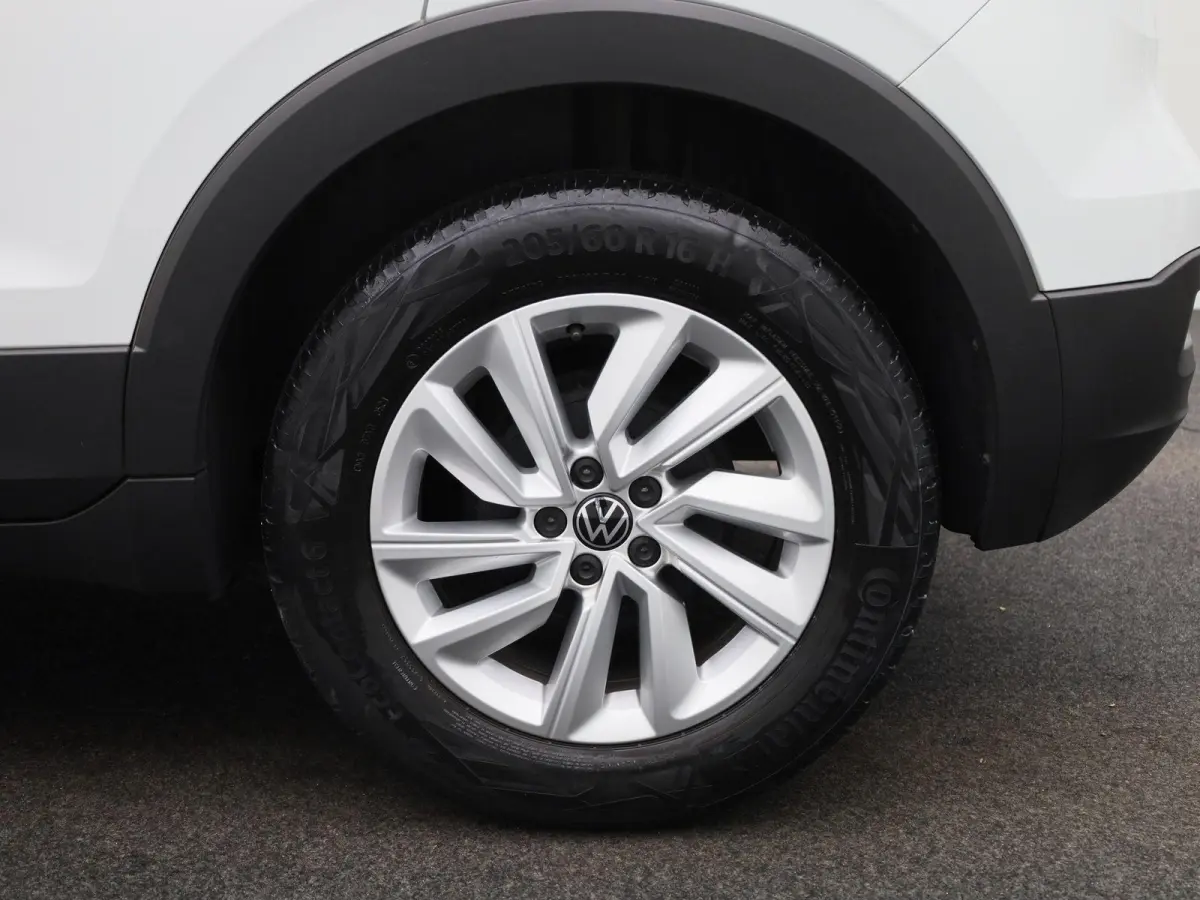 1.0 TSI Life 95 PK | Trekhaak | Airco | Apple Carplay | Android Auto | Adaptive Cruise Control | Lichtmetalen velgen |