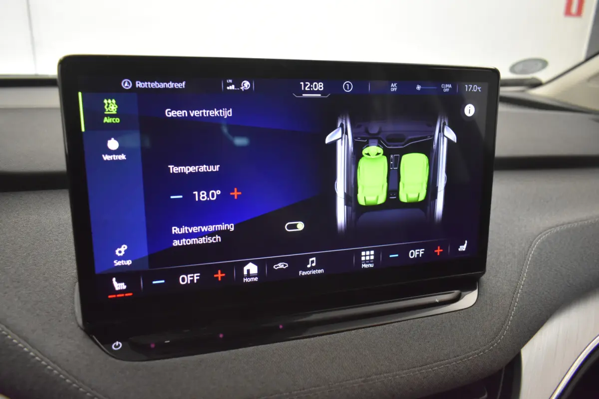 80 Camera 204 PK El aKlep+ Trekhaak Keyless Carplay