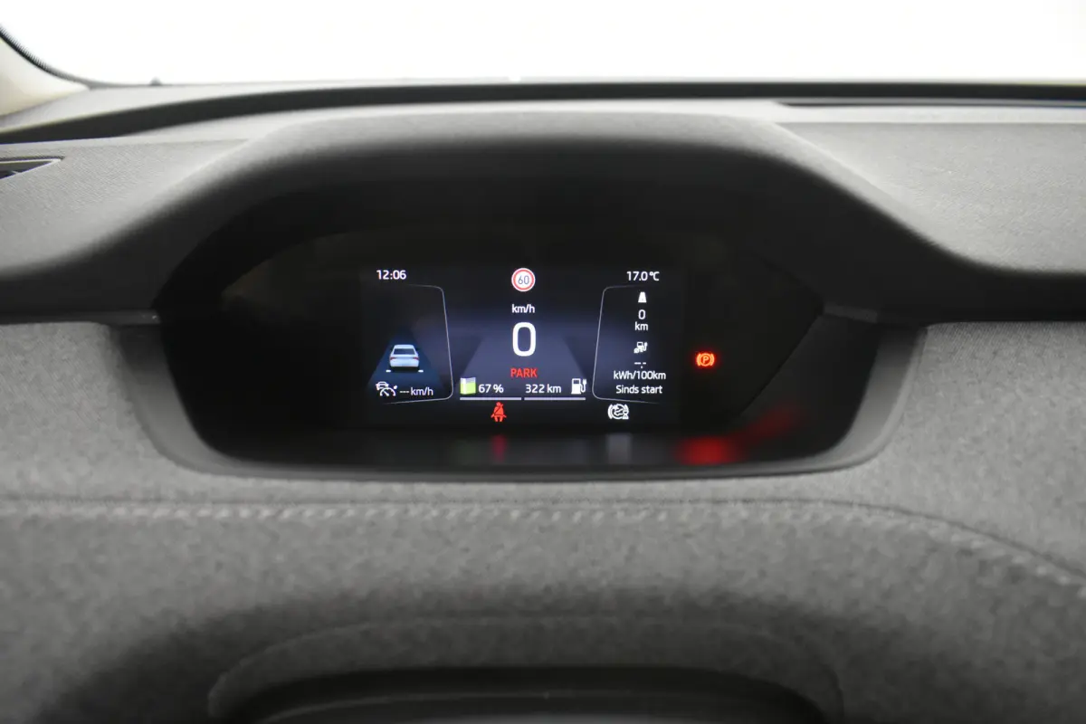 80 Camera 204 PK El aKlep+ Trekhaak Keyless Carplay