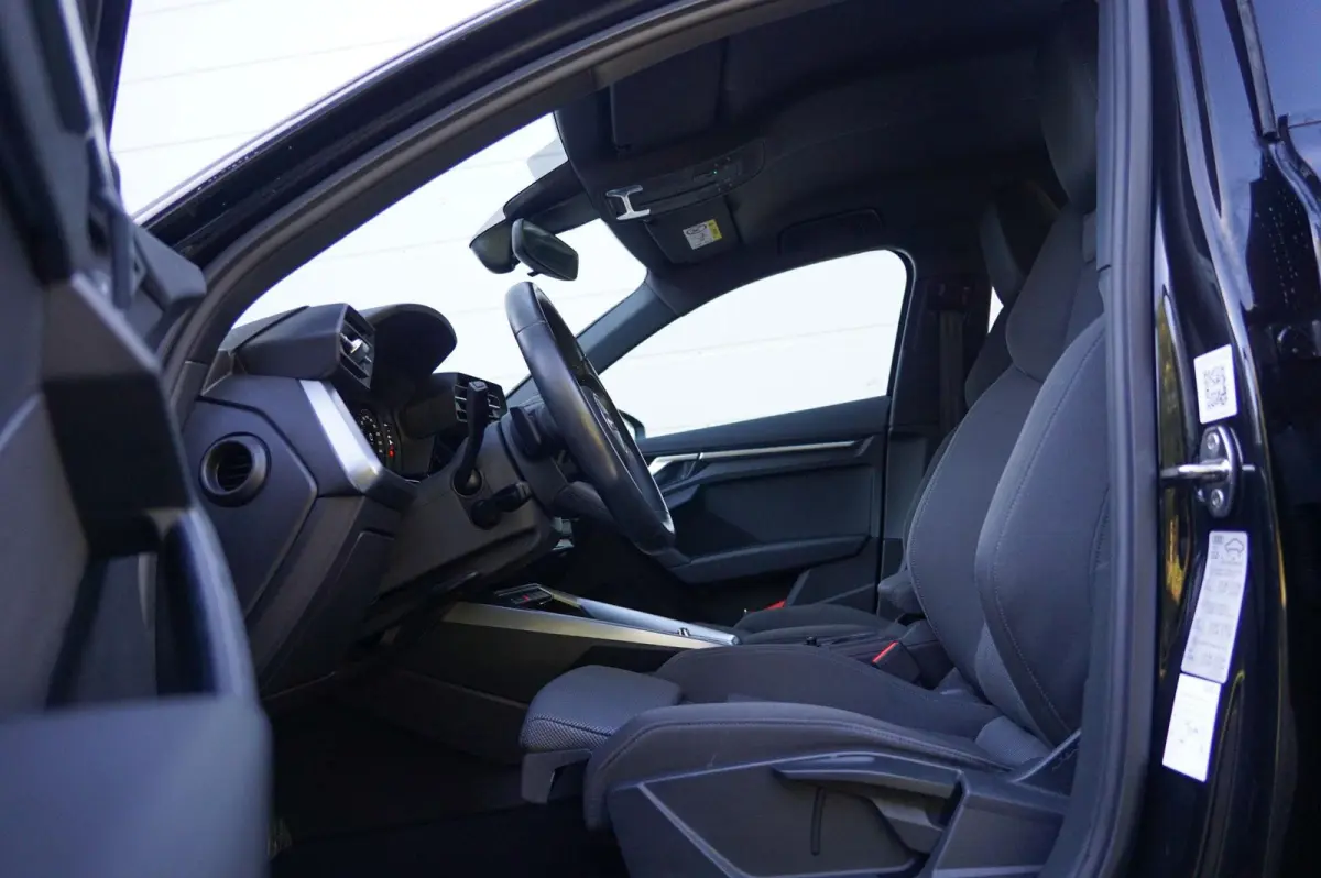 40 TFSIe 204pk Advanced Edition | Smartphone Interface | Navigatie | PDC | Optiek Zwart | 19" Velgen