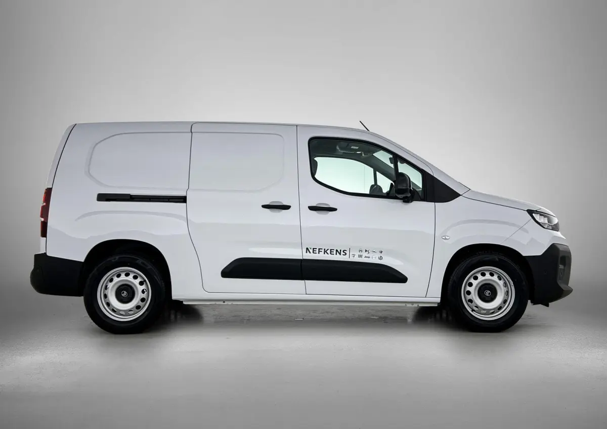 136pk L2 50 kWh Automaat | Houten Vloer | Navigatie | Stoelverwarming | Full-LED | Airco | Cruise Control | Camera | Apple Carplay/Android Auto |