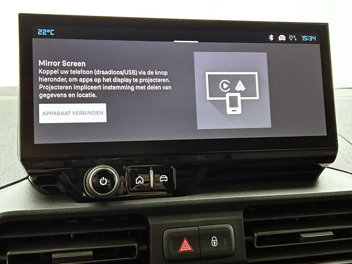 136pk L2 50 kWh Automaat | Houten Vloer | Navigatie | Stoelverwarming | Full-LED | Airco | Cruise Control | Camera | Apple Carplay/Android Auto |