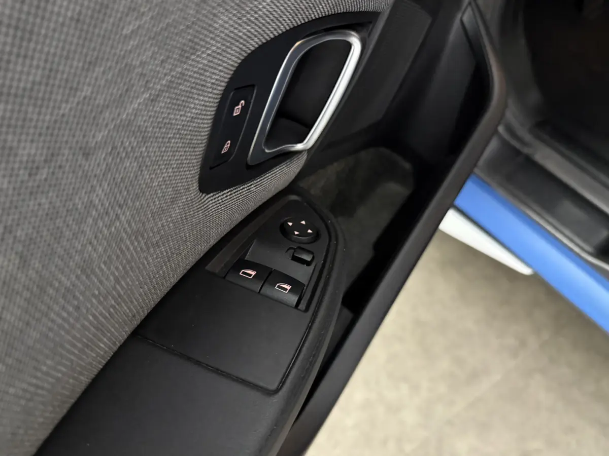 Basis 94Ah 33 kWh | Virtual | Navi | Parkeersens. | LED | NAP
