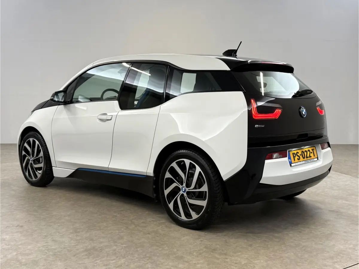 Basis 94Ah 33 kWh | Virtual | Navi | Parkeersens. | LED | NAP