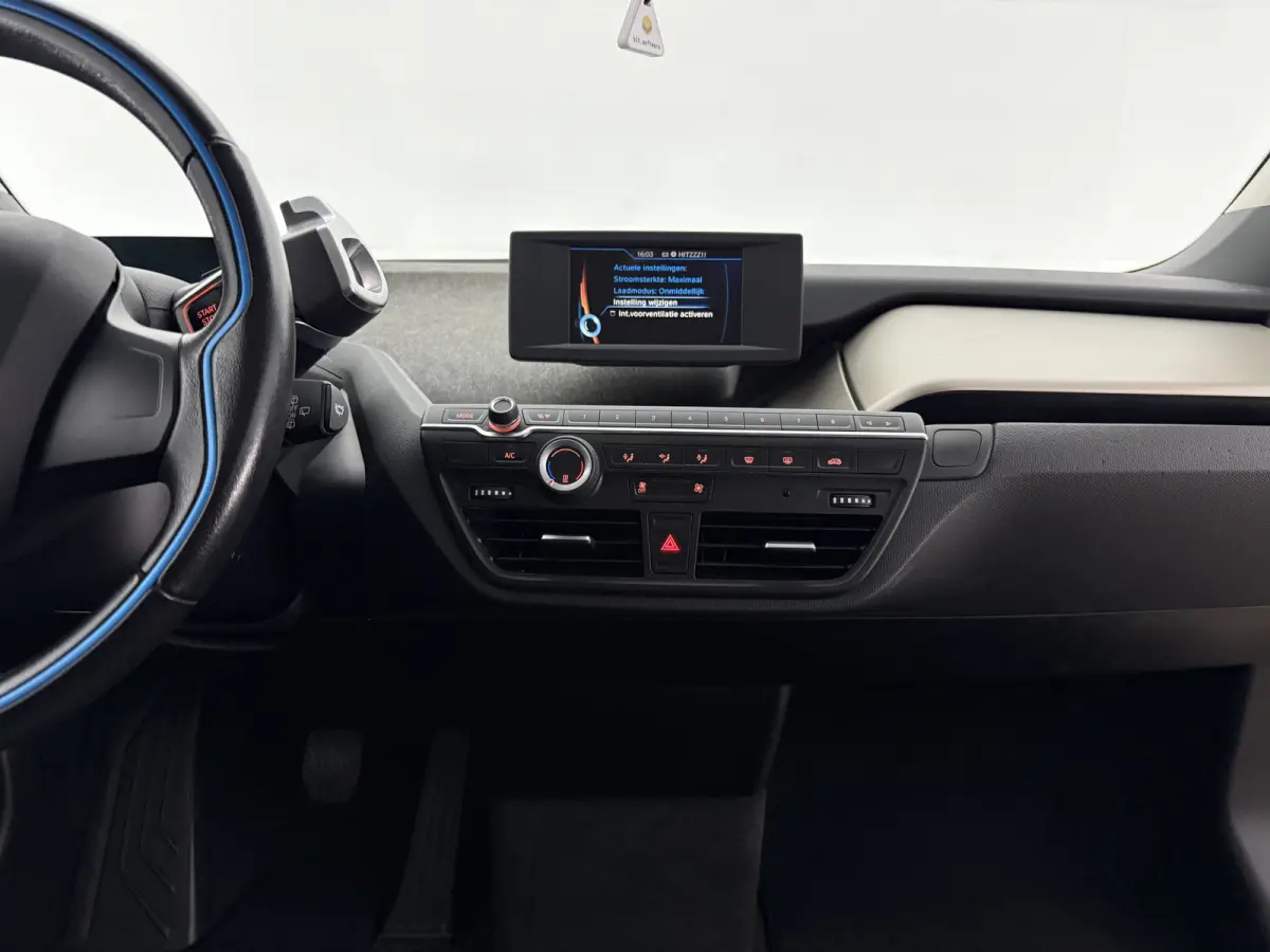 Basis 94Ah 33 kWh | Virtual | Navi | Parkeersens. | LED | NAP