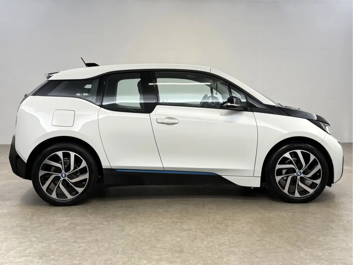 Basis 94Ah 33 kWh | Virtual | Navi | Parkeersens. | LED | NAP