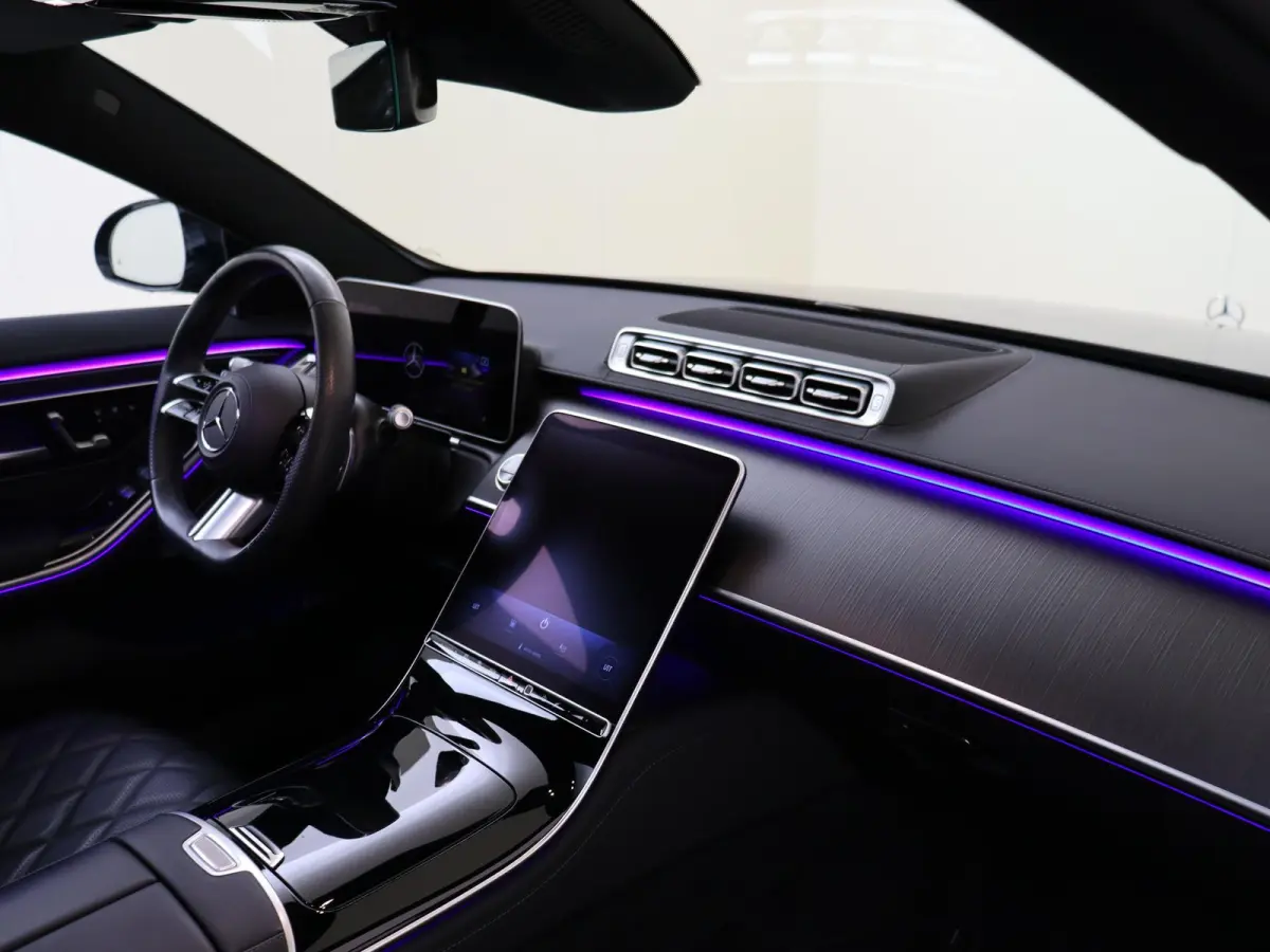 580 e 4MATIC Lang AMG Line / Panoramadak/ Night/ 20 inch/ Burmester 3D/ Nappa/ Stoelverwarming V+A