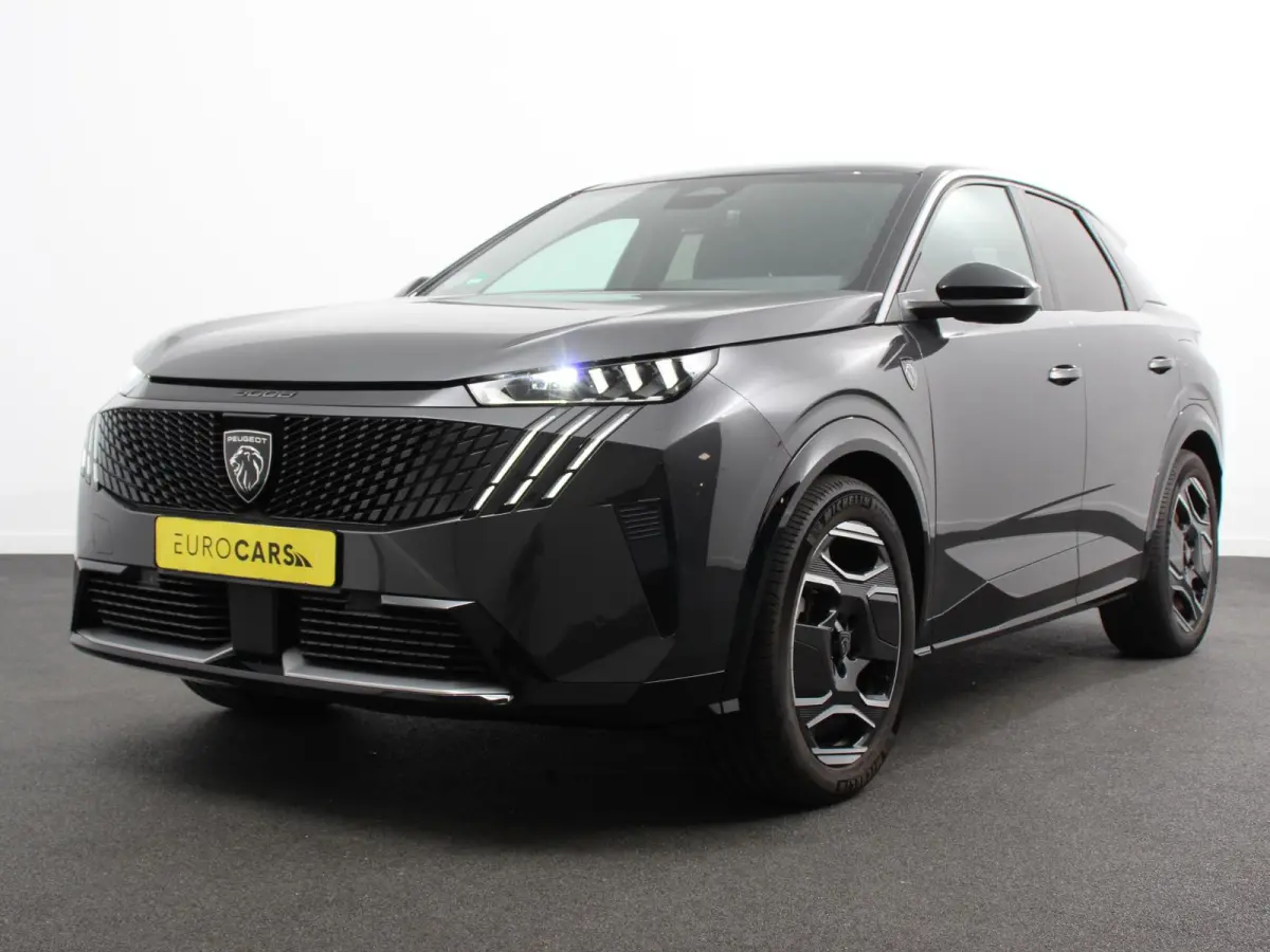 210 GT-Line Automaat Climate control Adaptieve cruise control 360 camera Keyless Apple Carplay/ Android auto Led Verwarmde voorstoelen Stuurverwarming Parkeersensoren Navigatie Afneembare Tr