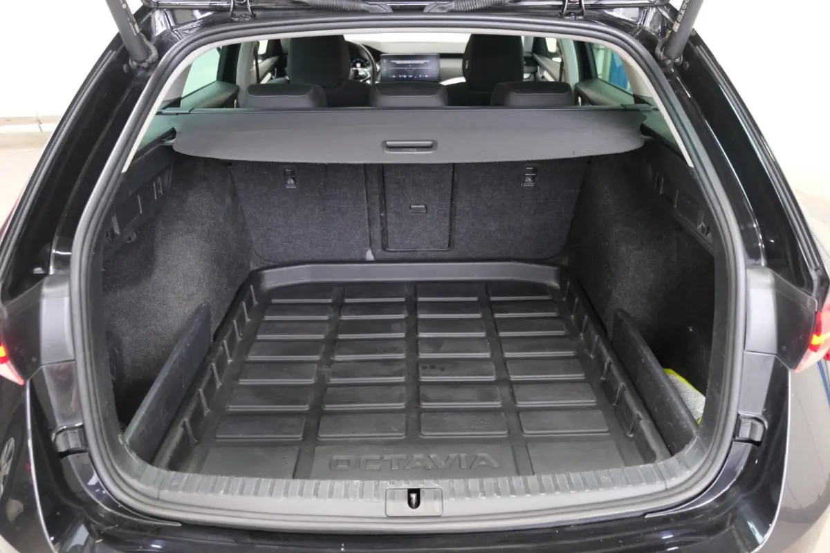 1.0 e-TSI Business Edition > €7900,- Netto Export <