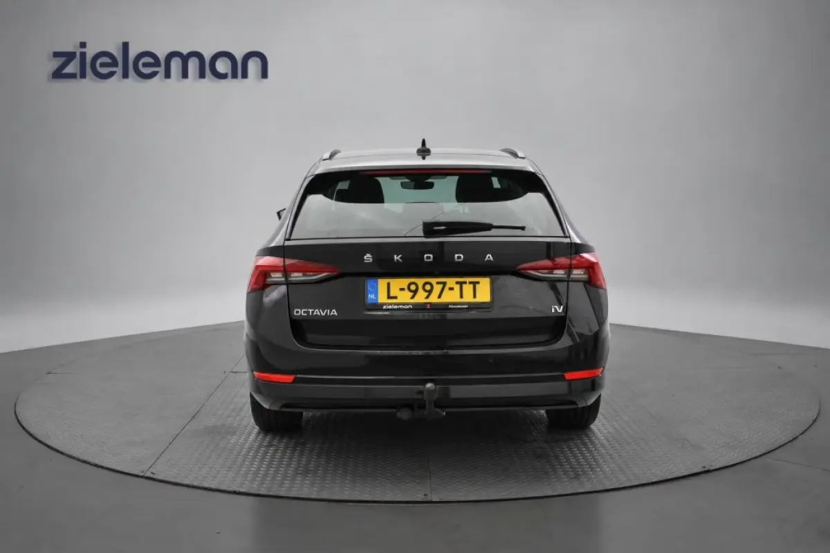 1.4 TSI iV PHEV Business Edition - Digitaal Cockpit, Carplay, Camera, Stoelverw. Trekhaak