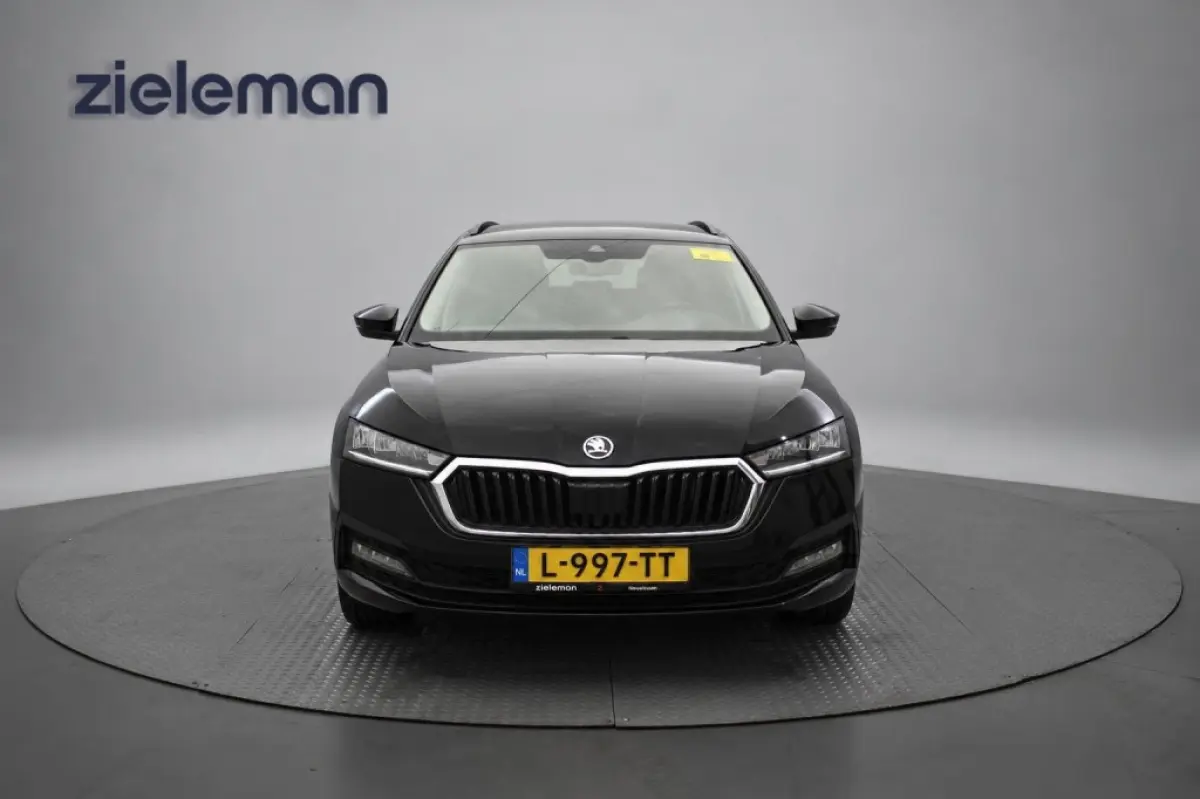 1.4 TSI iV PHEV Business Edition - Digitaal Cockpit, Carplay, Camera, Stoelverw. Trekhaak