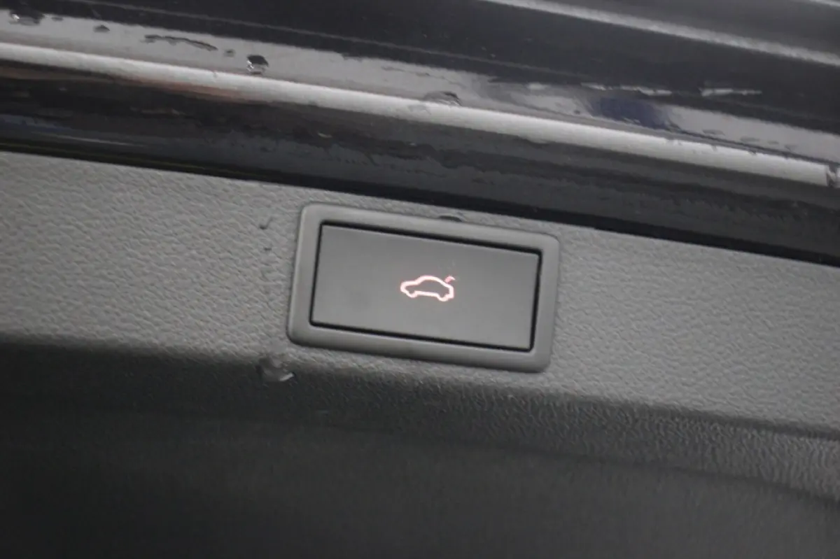 1.4 TSI iV PHEV Business Edition - Digitaal Cockpit, Carplay, Camera, Stoelverw. Trekhaak