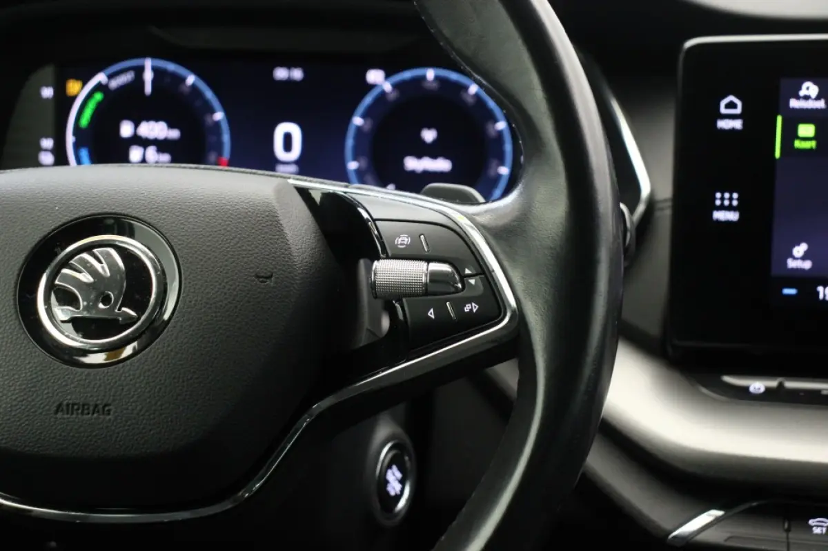 1.4 TSI iV PHEV Business Edition - Digitaal Cockpit, Carplay, Camera, Stoelverw. Trekhaak