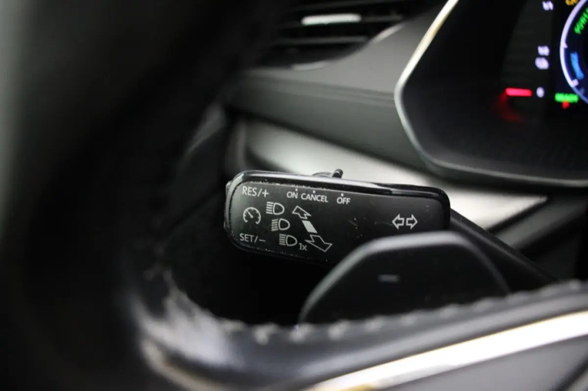 1.4 TSI iV PHEV Business Edition - Digitaal Cockpit, Carplay, Camera, Stoelverw. Trekhaak