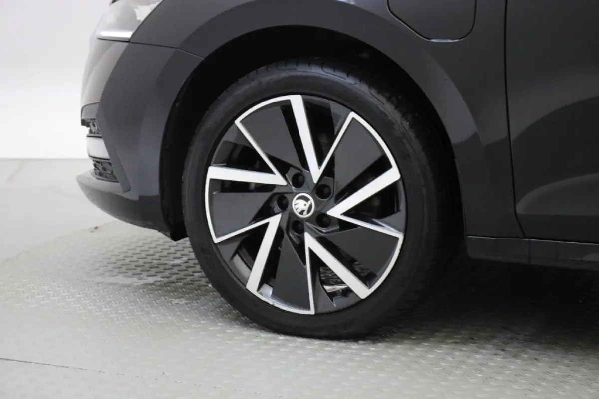1.4 TSI iV PHEV Business Edition - Digitaal Cockpit, Carplay, Camera, Stoelverw. Trekhaak