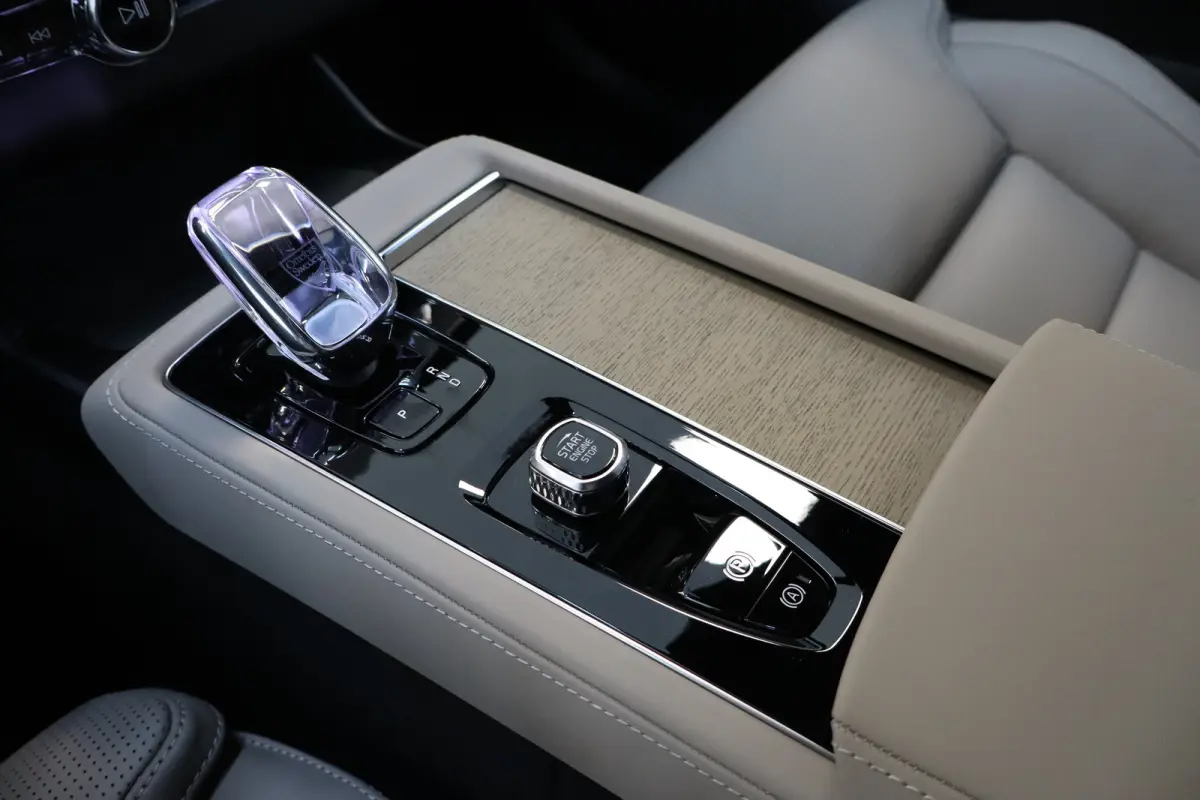 2.0 T8 Plug-in hybrid AWD Ultra Bright Exec. Ed. | 2 stoelen op derde rij | Achterbank verwarmd | Achteruitrij assistent
