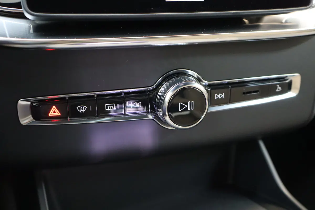 2.0 T8 Plug-in hybrid AWD Ultra Bright Exec. Ed. | 2 stoelen op derde rij | Achterbank verwarmd | Achteruitrij assistent