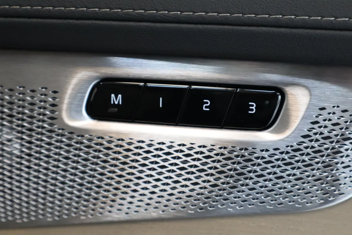 2.0 T8 Plug-in hybrid AWD Ultra Bright Exec. Ed. | 2 stoelen op derde rij | Achterbank verwarmd | Achteruitrij assistent