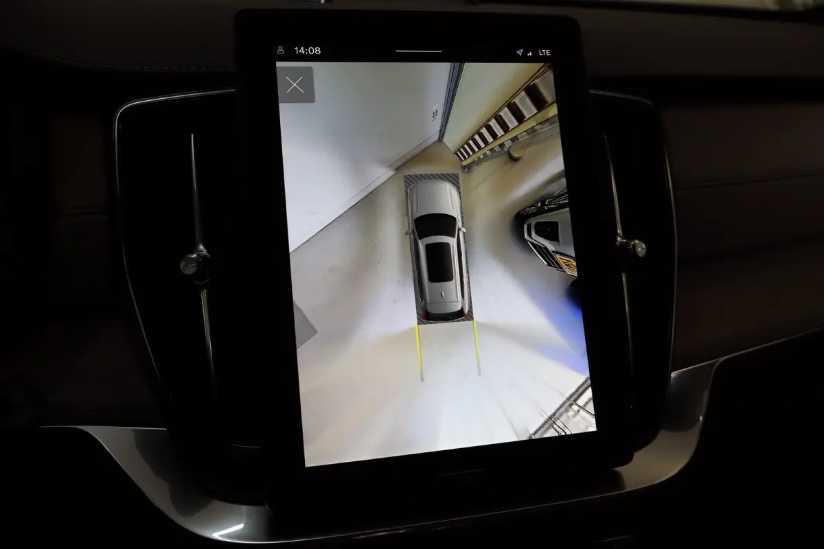 2.0 T8 Plug-in hybrid AWD Ultra Bright Exec. Ed. | 2 stoelen op derde rij | Achterbank verwarmd | Achteruitrij assistent
