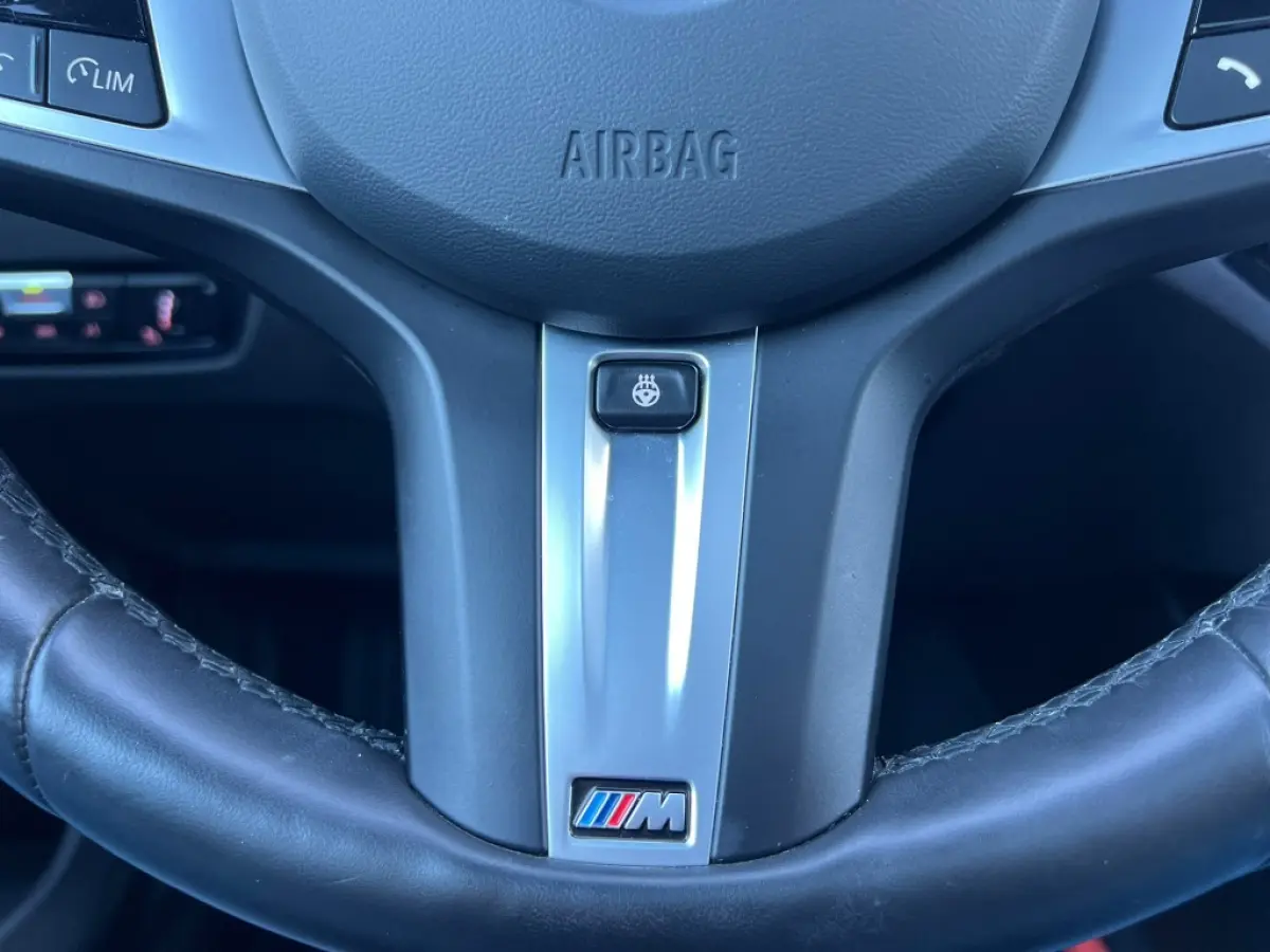320e Limousine M Sport | ACC | Pano | NL Auto | Camera