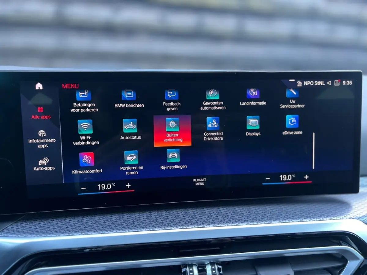 320e Limousine M Sport | ACC | Pano | NL Auto | Camera