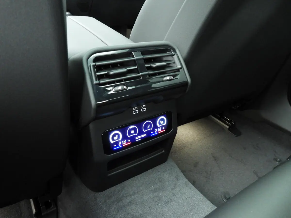 550e xDrive M Sportpakket Pro | Comfort pakket | Innovation Pack | Travel Pack