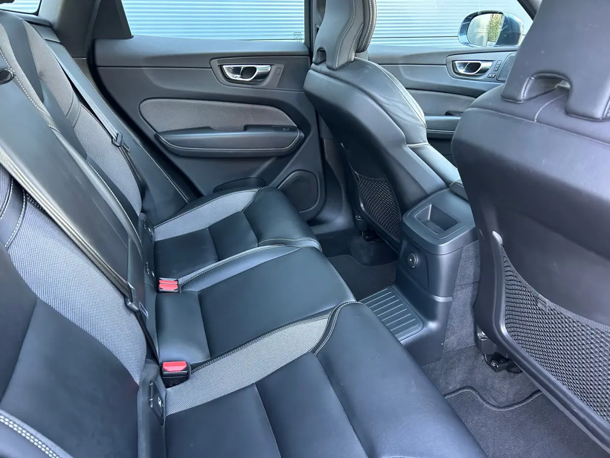 2.0 T6 Plug-in hybrid AWD Plus Bright | Long Range | SoH 95% | Panoramadak | Camera | Harman/Kardon |