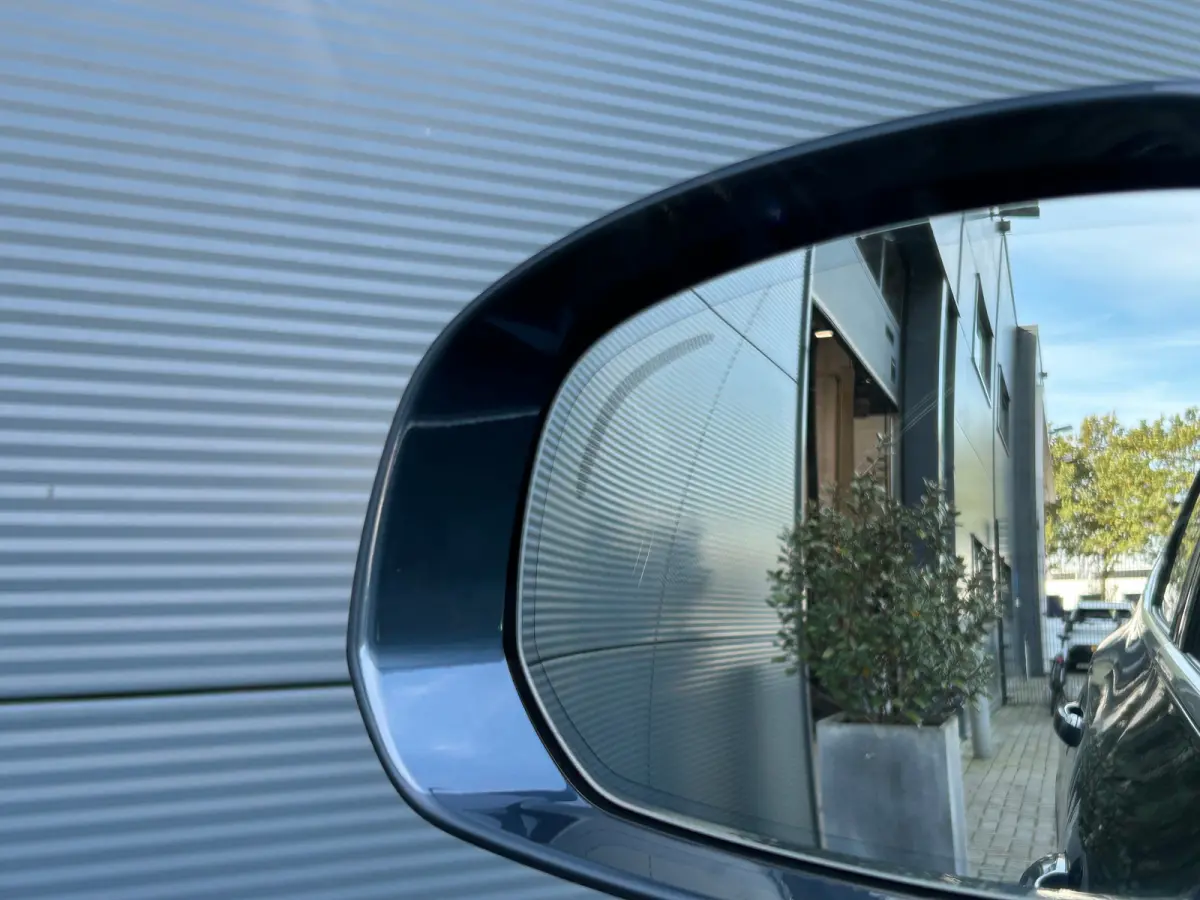 2.0 T6 Plug-in hybrid AWD Plus Bright | Long Range | SoH 95% | Panoramadak | Camera | Harman/Kardon |