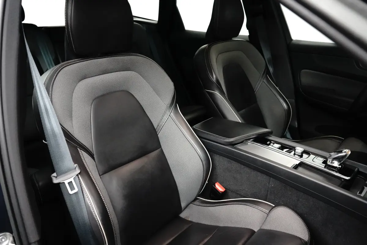 2.0 T6 Plug-in hybrid AWD Plus Bright | Long Range | Panoramadak | Camera | Harman/Kardon |