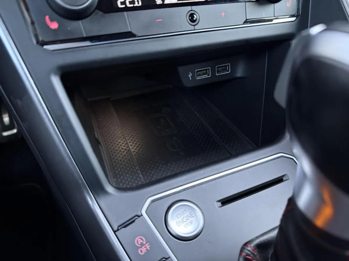 2.0 TSI GTI | Panorama Dak | Adaptieve Cruise | Beats Audio | Recent groot onderhoud |
