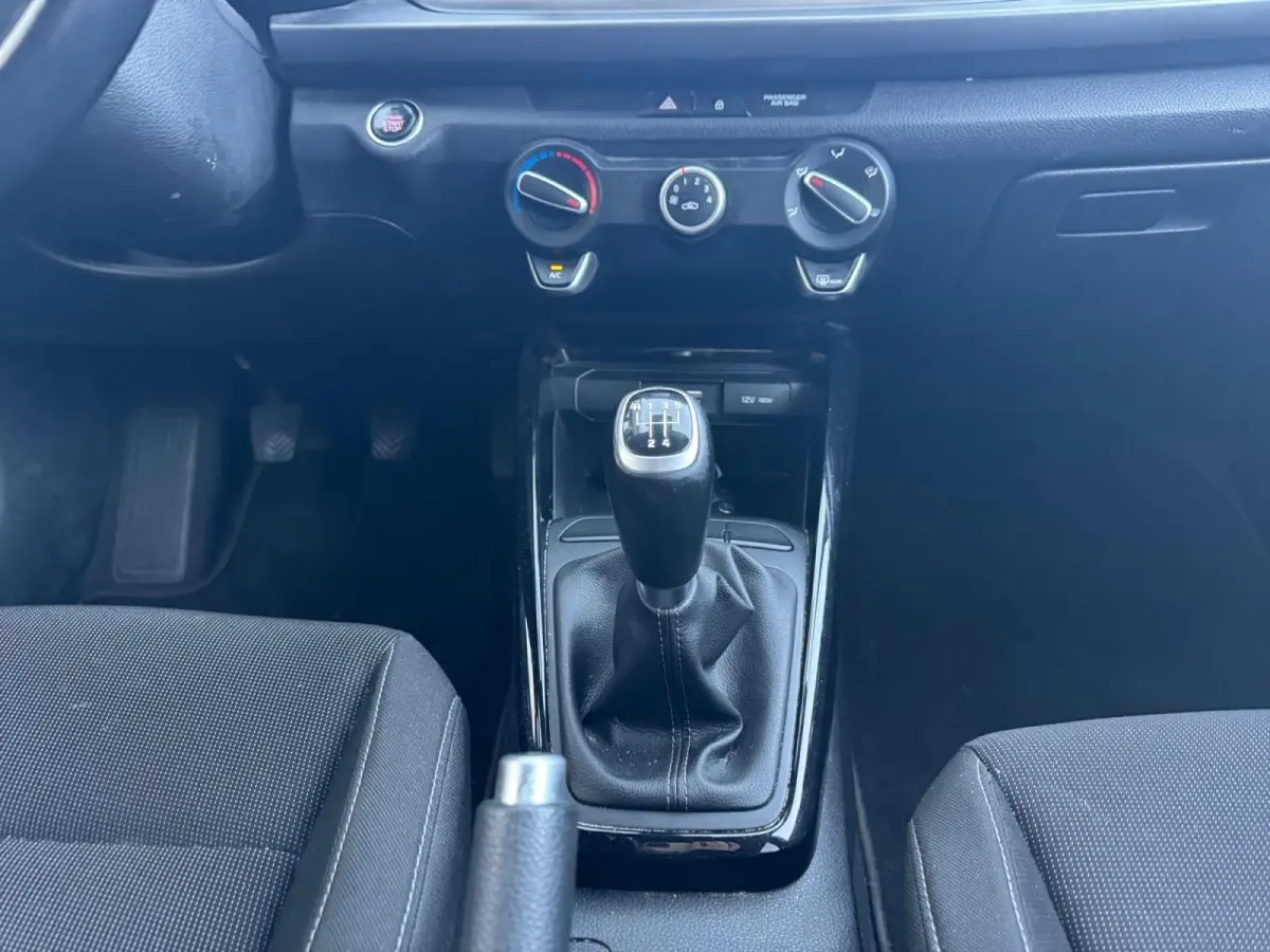 1.0 TGDI DynamicLine | Navigatie | Parkeer camera achter |  Keyless