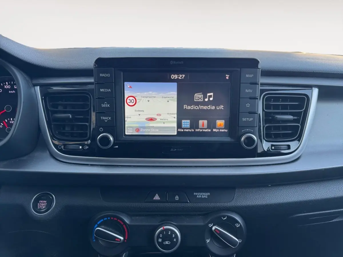 1.0 TGDI DynamicLine | Navigatie | Parkeer camera achter |  Keyless