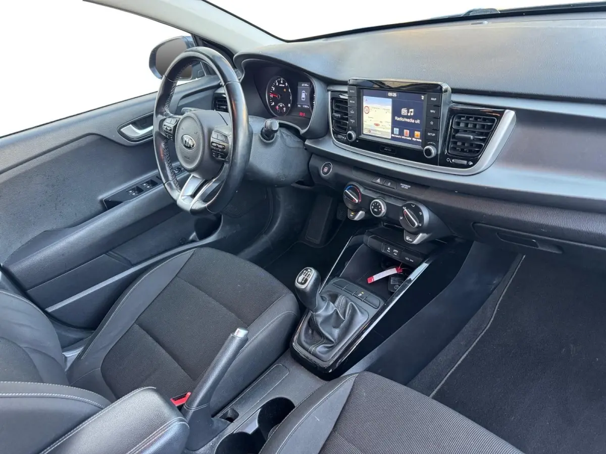 1.0 TGDI DynamicLine | Navigatie | Parkeer camera achter |  Keyless