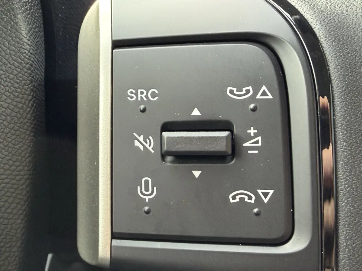 Max 113pk Comfort Range 44 kWh (Camera - Automatische Airco - Navigatie - LED - Apple Carplay - Parkeersensoren achter)