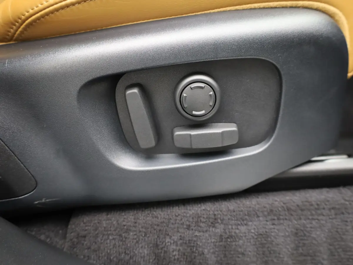 | P400 HSE | Meridian | Schuif/Kanteldak | Apple \ Android |Auto | Dodehoek | Keyless| Prijs Rijklaar!!