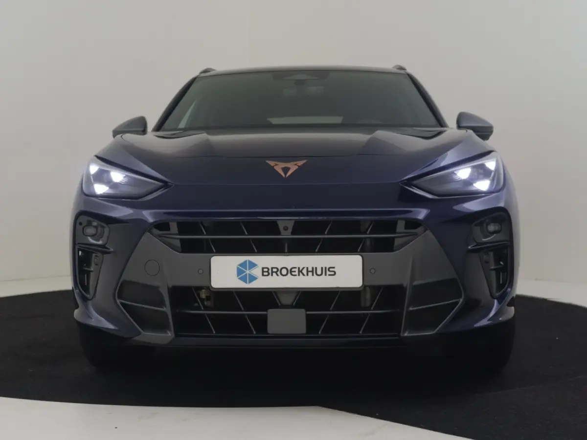 1.5 TSI e-Hybrid Business | 360gr Camera | Head-up Display | Keyless | Elektr stoel incl memory | Parkeer assist | Stoel/stuurverw | App Connect | LED | DAB | 18"LMV