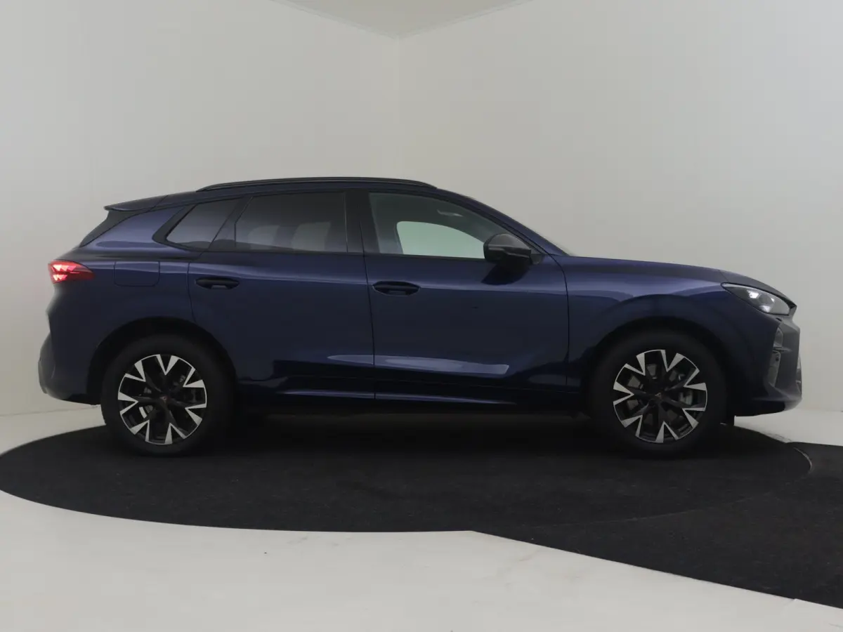 1.5 TSI e-Hybrid Business | 360gr Camera | Head-up Display | Keyless | Elektr stoel incl memory | Parkeer assist | Stoel/stuurverw | App Connect | LED | DAB | 18"LMV