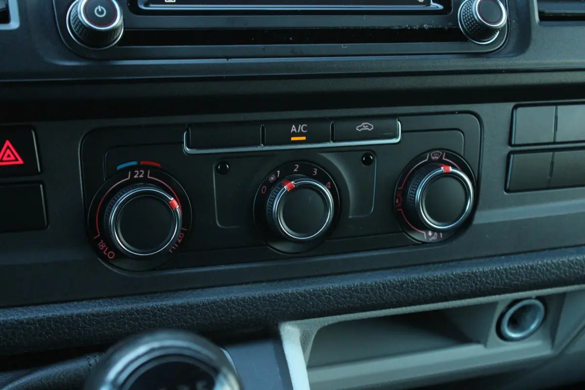 2.0 TDI 102pk L2H1 | Trekhaak | Cruise Control | Navigatie | Parkeersensor Achter